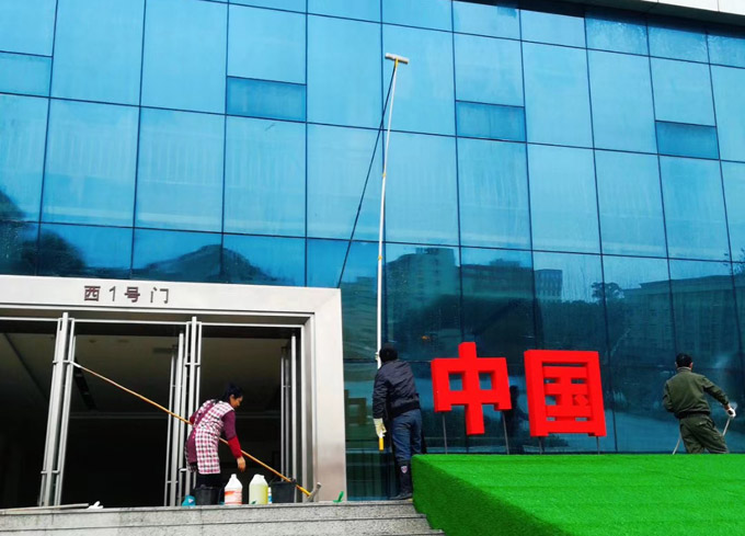校區(qū)內專業(yè)外墻清洗、建筑清洗